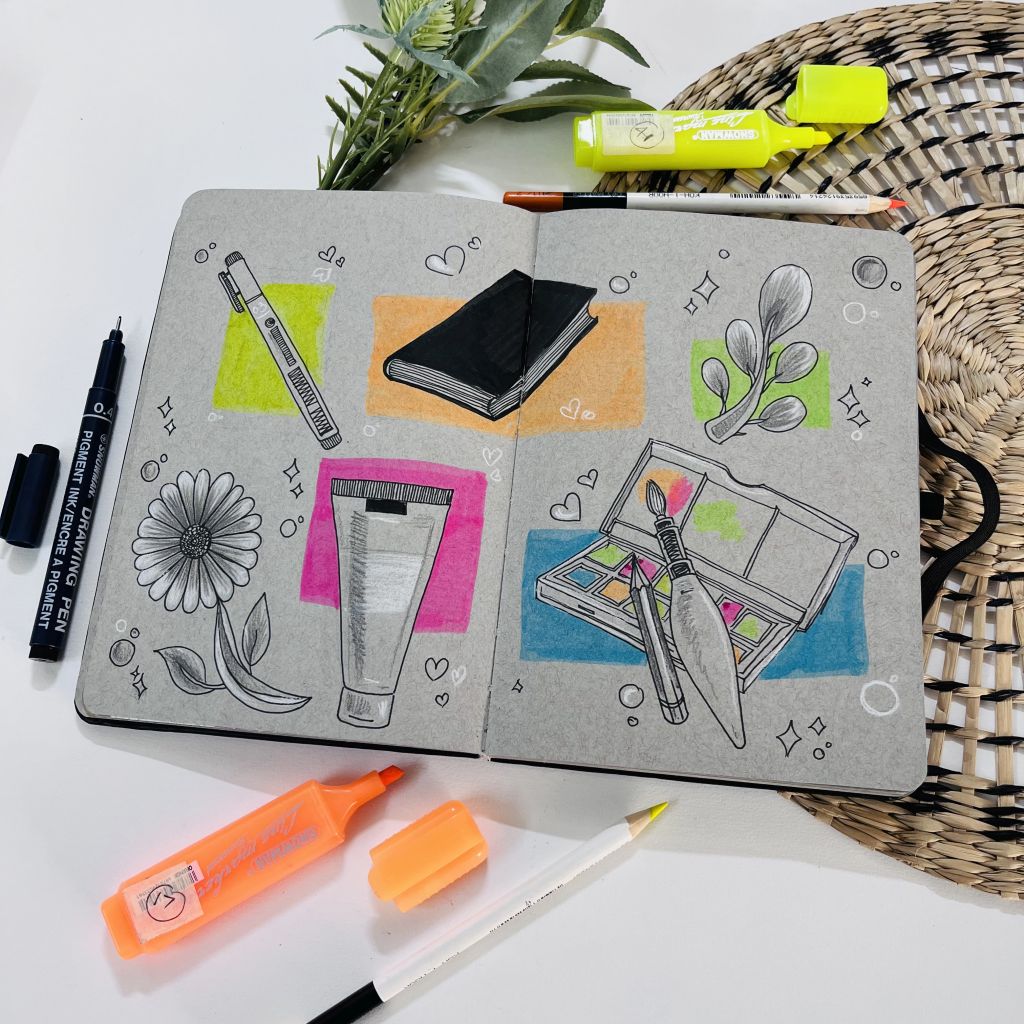 ART ESSENTIALS, 180° Art Journal - A5 | 132 Pages | Toned Grey | 120 gsm.