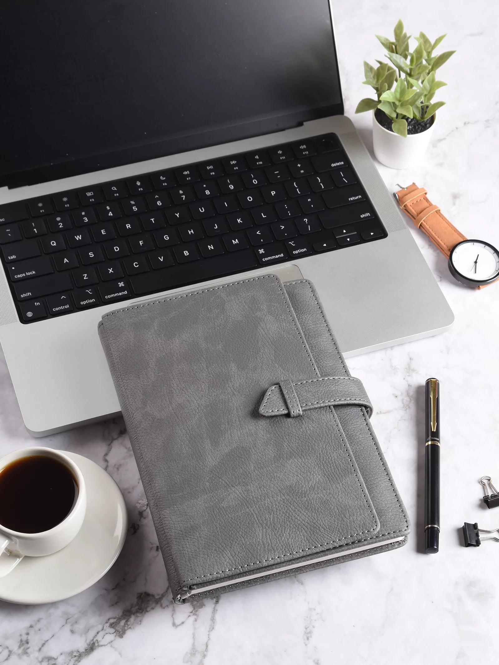 SCHOLAR, Notebook - Folio | A5 | 192 Pages | 90 gsm.